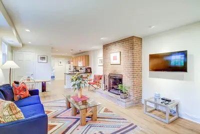 Image de Spacious & Airy 1-Br near Eastern Mkt/Capitol