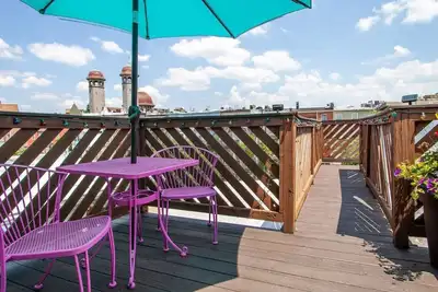 Artistic Abode Close to Mica & Johns Hopkins