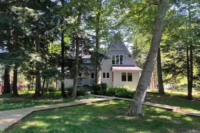 Image de Family Cottage North Shore of Big Glen Lake
