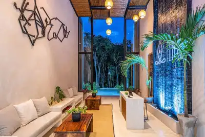 Image de 5-Bed Deluxe Condo • Private Villa Feel • Full Hotel Amenities