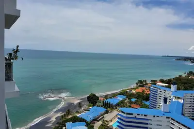 The Beach Mountain & Ocean View, building right on the beach