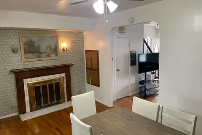 Image de 3 Bedrooms House With Wood Fireplace