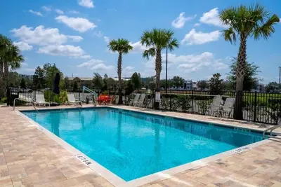 Image de Theme Park Getaway! 2 Units! Near Universal, Premium Outlets, SeaWorld