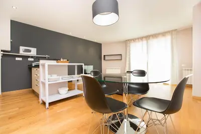 Image de Appartement idéal d'une chambre à coucher près de la Plaza Cataluña avec parking