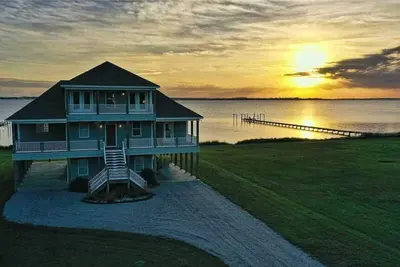 Image de Sound Front, Pet Friendly House with Boat Lift (Dolphin Lookout)
