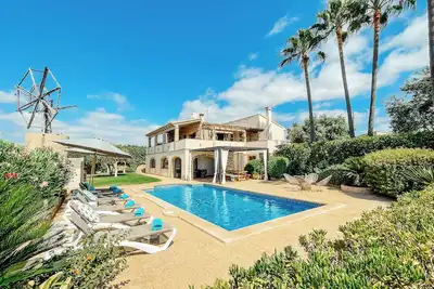 Image de Charming finca with pool, historic mill, garden and near to the beach
