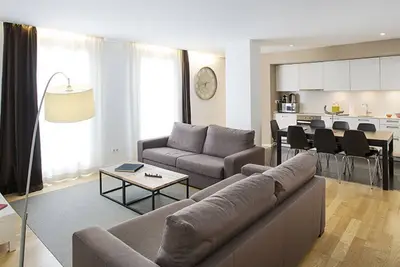 Image de Beautiful 3 Bedrooms Flat Front of the Beach