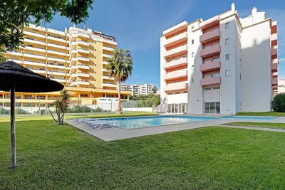 Image de Praia Da Rocha Central 1 With Pool by Homing