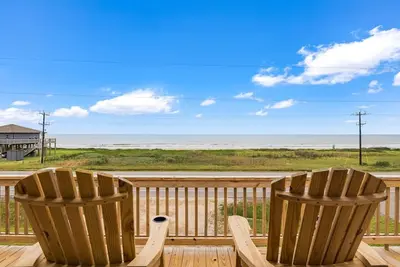 Image de Hello Sunshine - Bayside home with a Amazing Gulf Views! ! Sleeps 16
