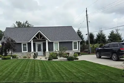 Image de Brand new listing this season Hickory Lakehouse