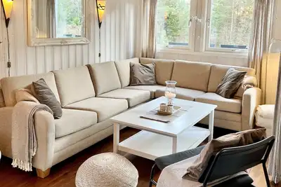 Image de Cozy vacation home in southern Norway (Tromøy, Arendal) with a boat and a pier.