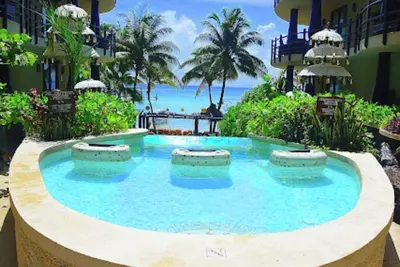 Image de Winner of Top 25 in Luxury All  Mexico- Oceanfrt- 2/2 Beach Club #18