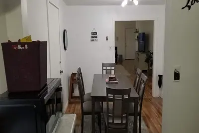 Image de Entire residential home hosted by Ken