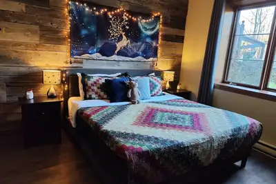 Image de Cozy ski retreat on Mont tremblant w/artist studio (Pet-Friendly! )