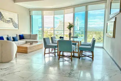 Image de Luxury and Exclusive Oceanview Apartment
