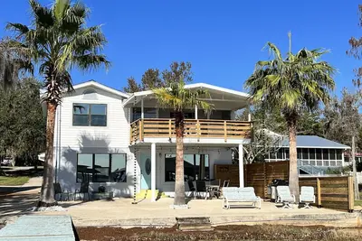 Image de Kingsley Lake! Most Beautiful Lake in Florida! Dock 115💦 -added Queen bed!