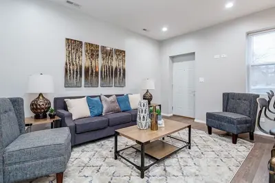 Image de 2 New Construction Suites Same Place