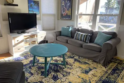 Image de Lovely 4br/2ba Home! Less Than 10 Minutes to Downtown Charleston & Folly Beach