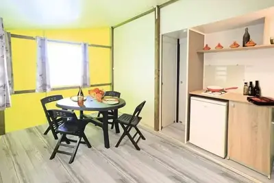 Image de Tithome 2 chambres avec Wc sans salle de bain + terrasse 5 personnes