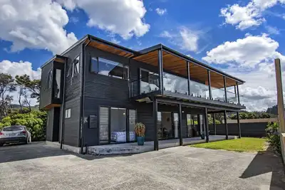 Image de Boulevard Beauty - Langs Beach Holiday Home