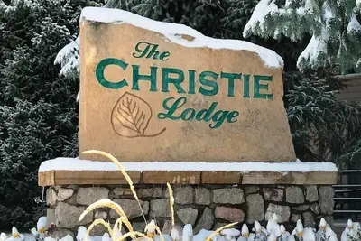 Image de President's Week; Ski in Colorado; Vail Valley - Cozy Lodge all the amenities.