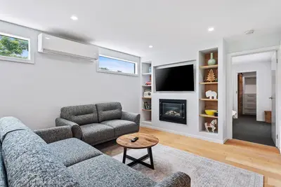 Image de Little House on Rye by Ready Set Stay -Bedding & Pet-friendly