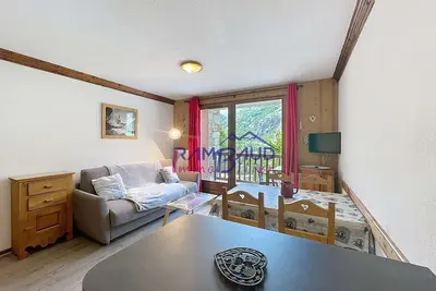 Image de 2 pièces 4 personnes Piscine