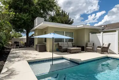 Image de Enjoy pure relaxation with a brand new pool!