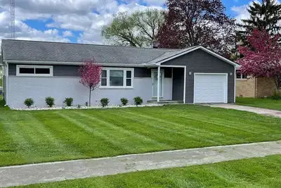 Image de Ranch In Lexington Village 3 Blocks from Lake Huron Beaches, Restaurants Shoppin