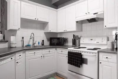 Image de Colorful Condo Getaway: Foosball, Parking, Coffee