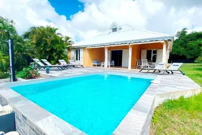 Image de Villa à Sainte Anne G048de - 3 ch piscine privée