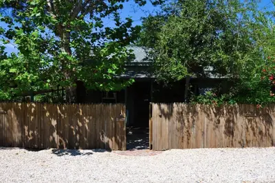 Image de Historic house located 10 min to 50 wineries, parks, shopping  and Zagat dining.