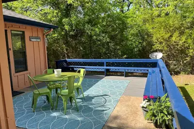 Image de Charming cozy lake cabin, 300 yds from Lake Texoma beach, fishing, boat ramp!