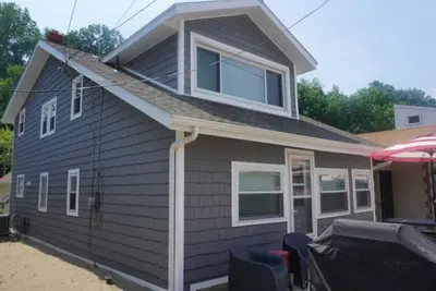 Image de Beach Manor: Hidden Gem Lake Erie's Kelso Beach