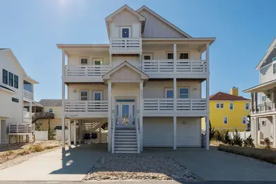 Image de Brand New Construction - 525' to the Beach Access w/ Private Pool*Hot Tub