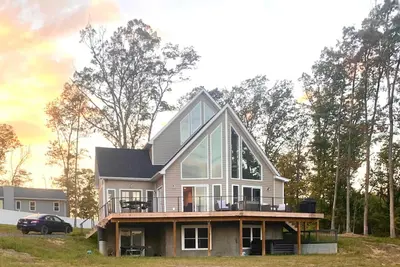 Image de River Retreat-modern luxury 5 min to Skyline Drive
