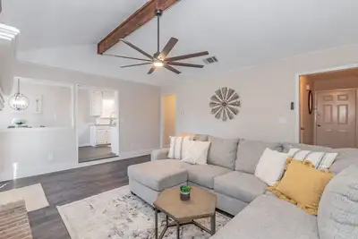 Image de Heart of Keller 2022 Remodeled Home 3bed\/2bath