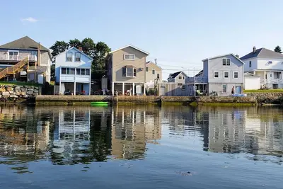 Image de Claire's Cozy Cottage on the Cove