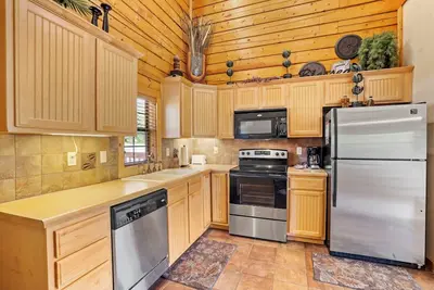 Comfy 2br + Loft Cabin near Branson Shows and Dining