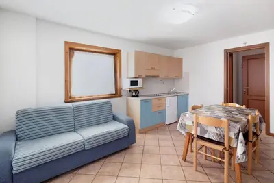 Image de Appartement \"Bait del Pont 55\" avec vue sur les montagnes, Wi-Fi, balcon et jardin.