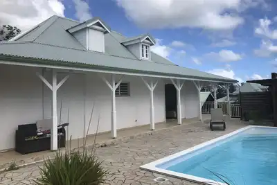 Chambre à louer dans belle villa