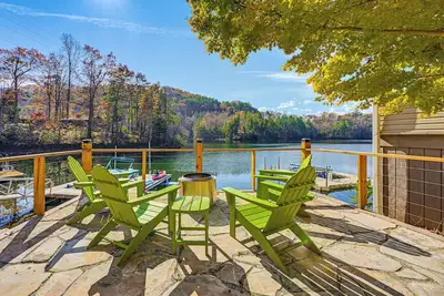 Image de Cozy Lake Santeetlah Cottage with Dock & 3 Kayaks!