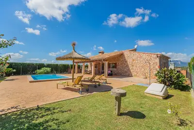 Image de Grau Petit Villa en pierre naturelle avec piscine et Wi-Fi