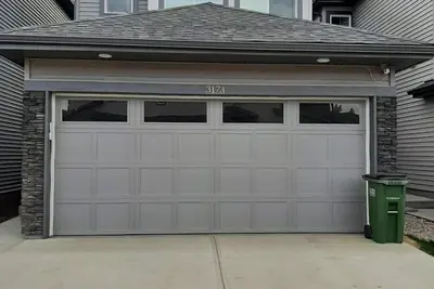 Image de Entire House New 2022, Central South Ed, 10min to Airport