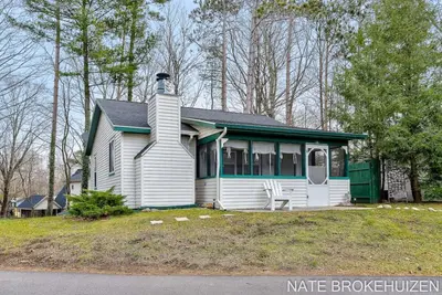 Goshorn Lake Resort Cottage #6 Saugatuck, Mi