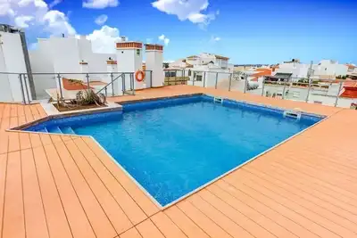 Two Bedroom Apartment with Rooftop Pool in Alvor - 2c