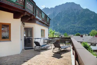 Image de Appartement 'Ferienwohnung Lapislazuli' avec vue sur les montagnes, terrasse privée et Wi-Fi
