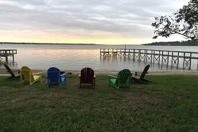 Image de Charming Coastal Lakehouse *All Inclusive*