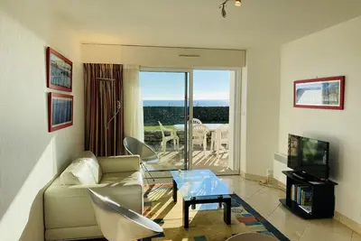 Image de Hortensias - Appartement vacances avec vue mer, face à la plage - T6