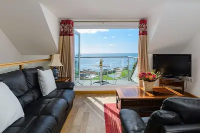Image de Stunning Sea Views from this 2 Bedroom Seaside Townhouse